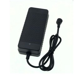 Kompatibel magnetisk lader til Xiaomi mi4 Pro - Mi scooter 4 Pro Xiaomi - 1 Erstatningslader for Mi4 Pro
Lader med magnetisk kon