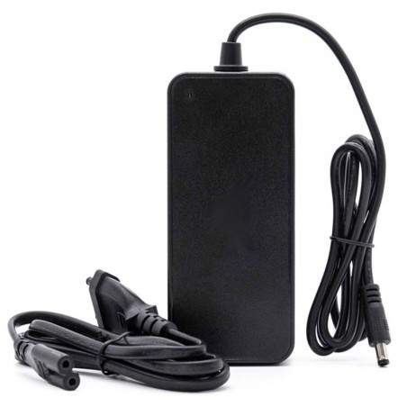 Carregador para scooter ou bicicleta elétrica 42V 2A - 36v - conector DC 5,5mm  - 1 Carregador para scooter ou bicicleta elétric