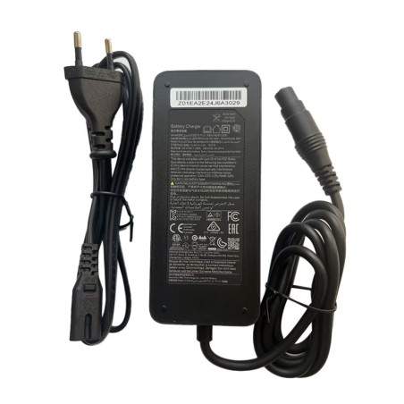 Ładowarka do hulajnogi Xiaomi Electric Scooter 4 Pro Plus Xiaomi - 1 Ładowarka do hulajnogi Xiaomi Electric Scooter 4 Pro Plus
Ł