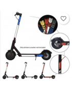 Adesivos refletivos para serem vistos enquanto dirige sua scooter elétrica.